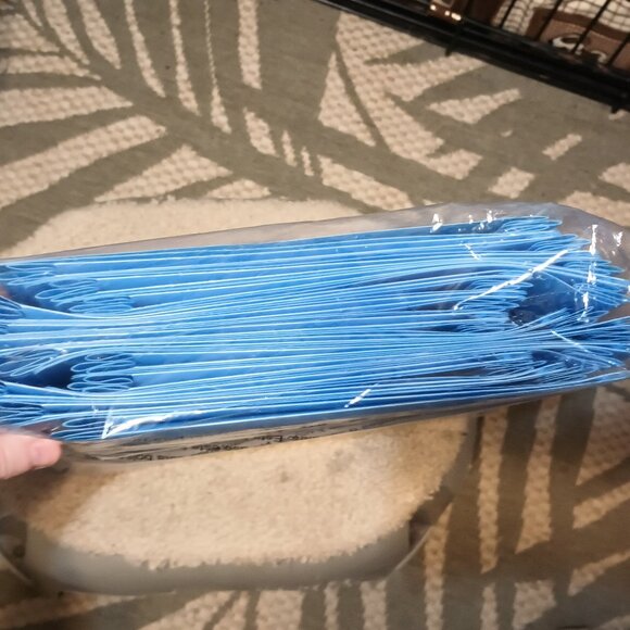 NWT~ 24 Pk. Better Office Products Light Blue Plastic 2 Pocket Folders w/ Prongs - Picture 6 of 9